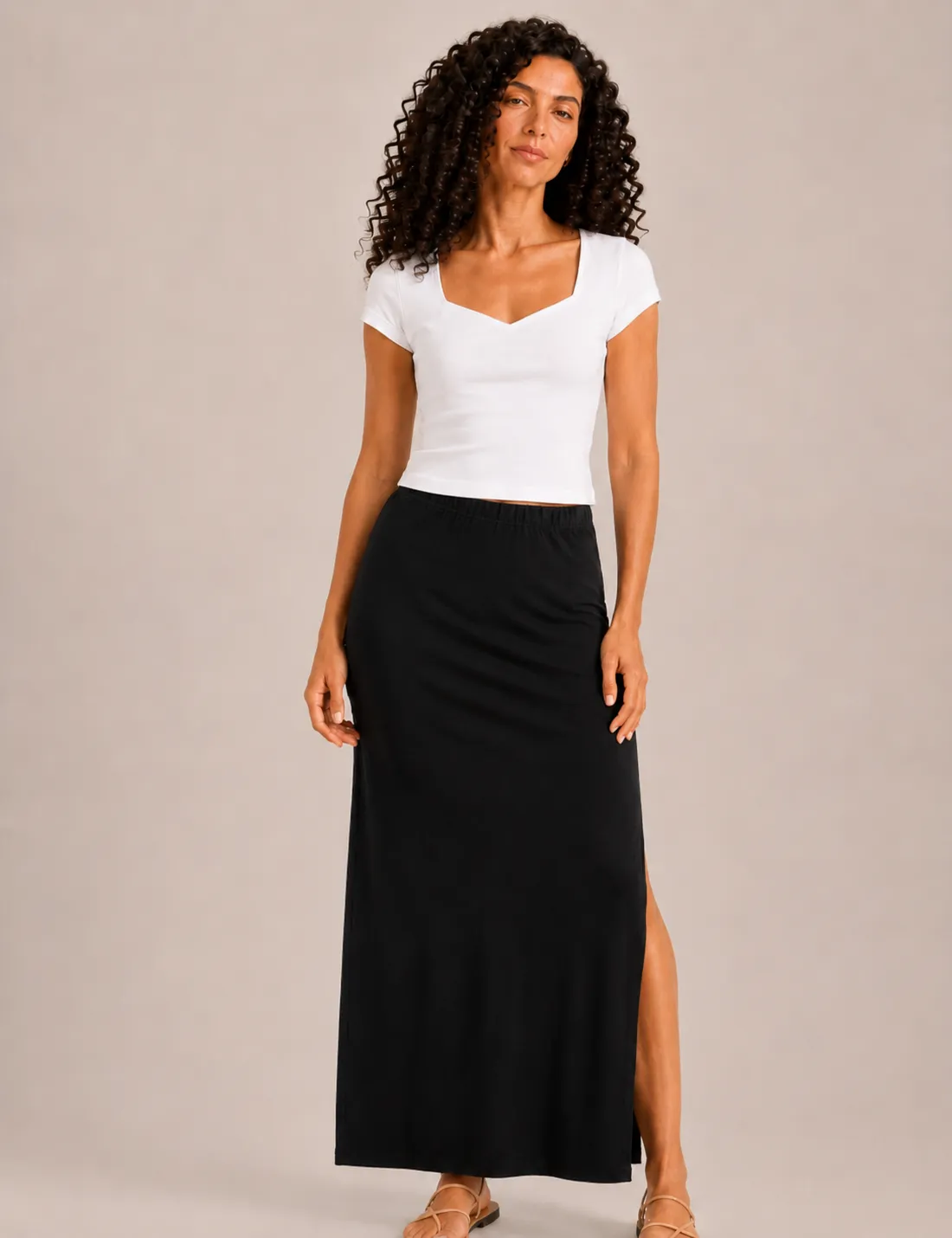 Alternative view of Falda Básica Negra