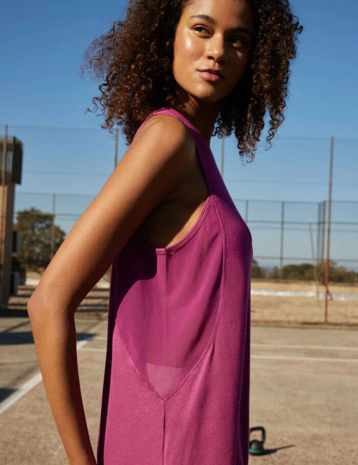 Camiseta Deportiva Berry Fucsia - Imagen 2