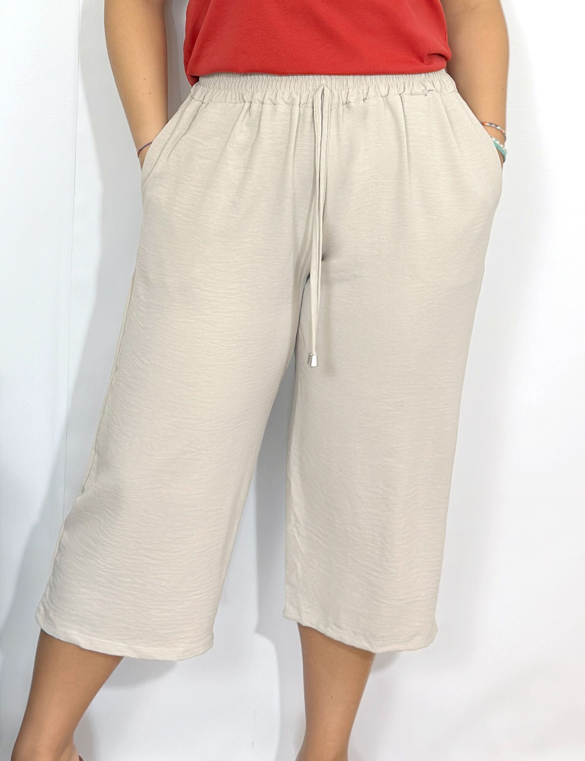 Pantalón Capri Crema