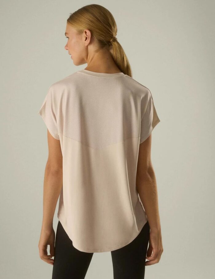 Camiseta Deportiva Beige - Imagen 3