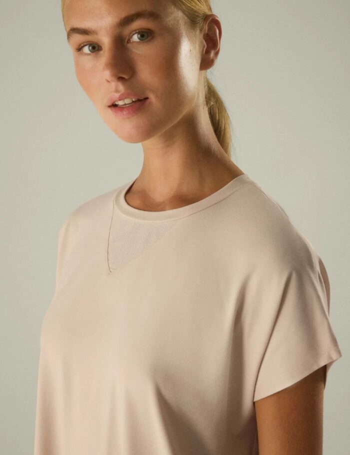 Camiseta Deportiva Beige - Imagen 2