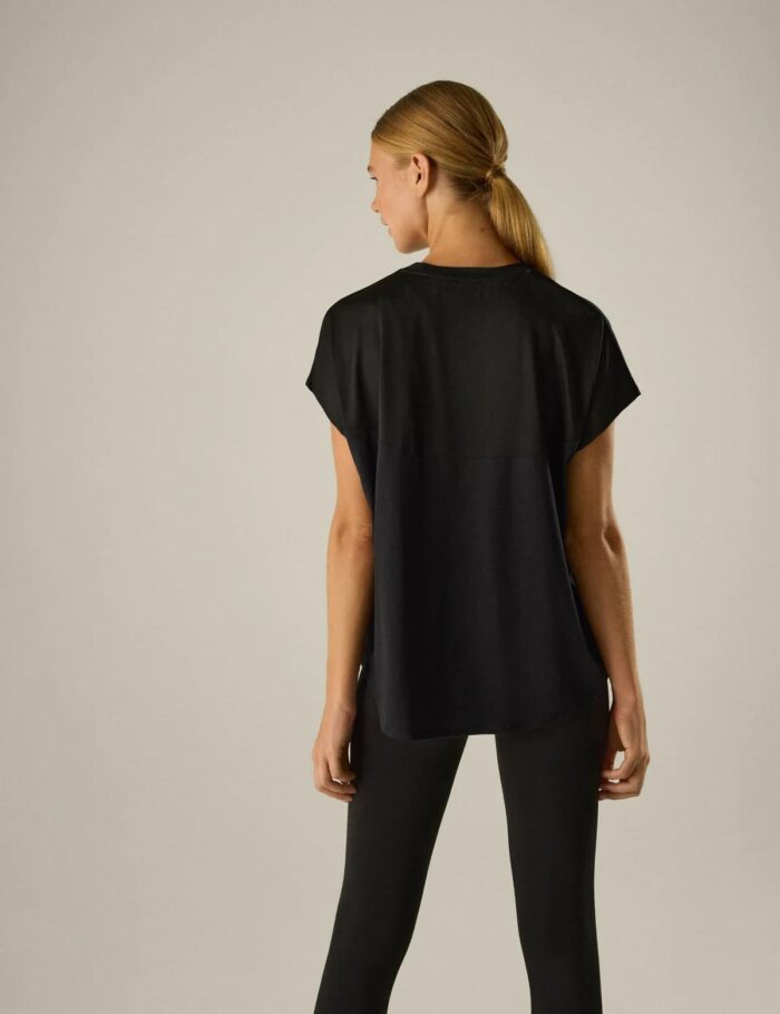 Camiseta Deportiva Negra - Imagen 3