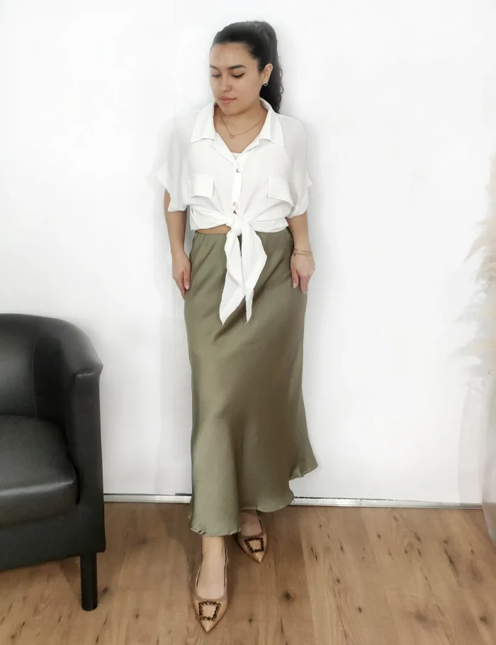 Camisa Blanca Fluida Con Nudo - Imagen 2
