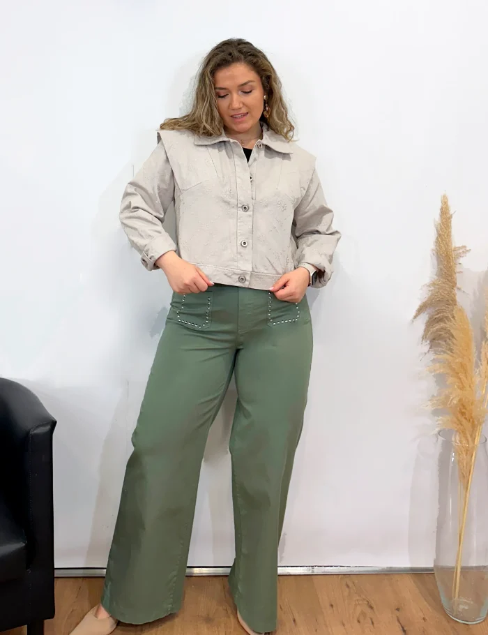 Cazadora Bordado Suizo Beige