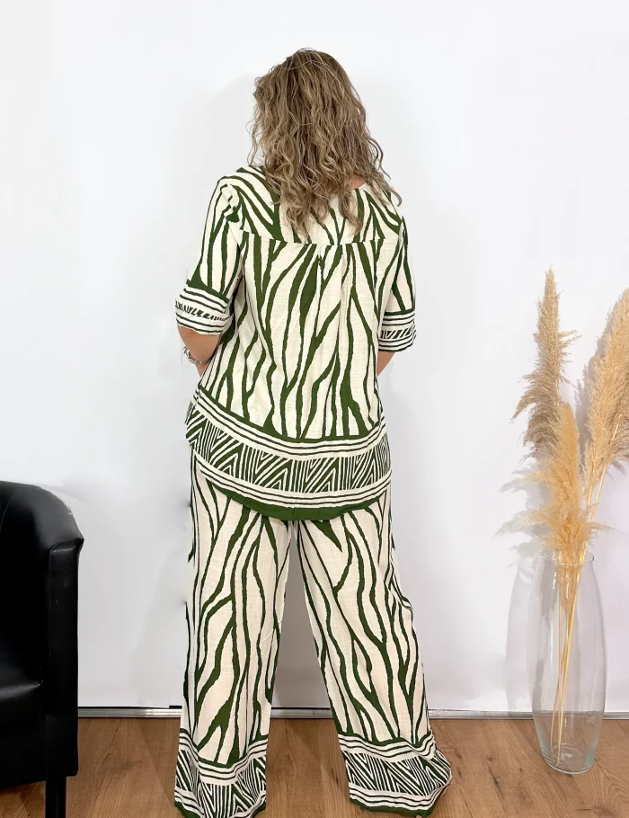 Pantalón Fluido Animal Print - Imagen 3