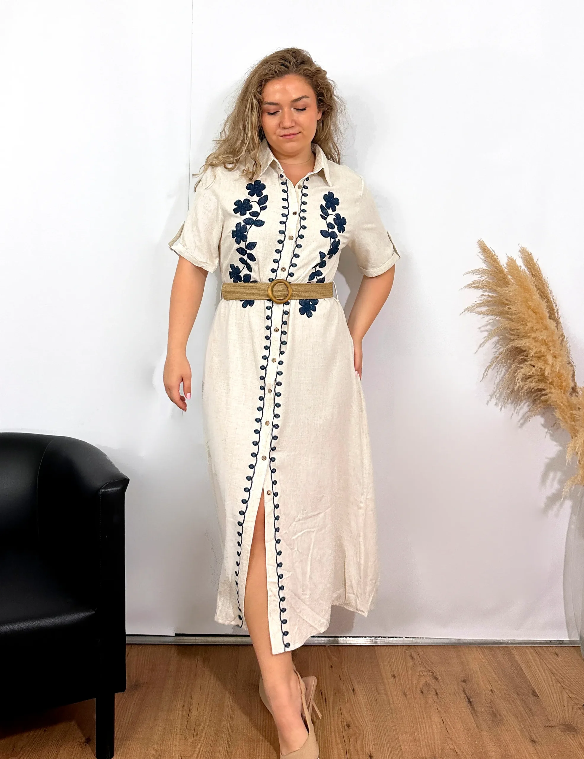 Vestido Camisero Bordado Marino