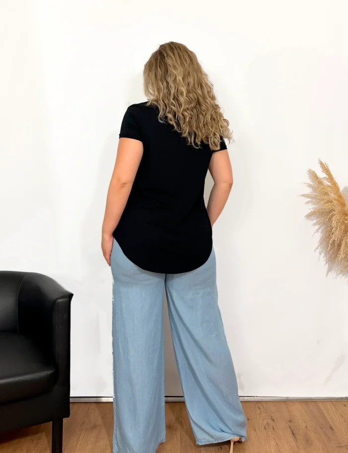 Camiseta M/C Pliegue Negra - Imagen 3