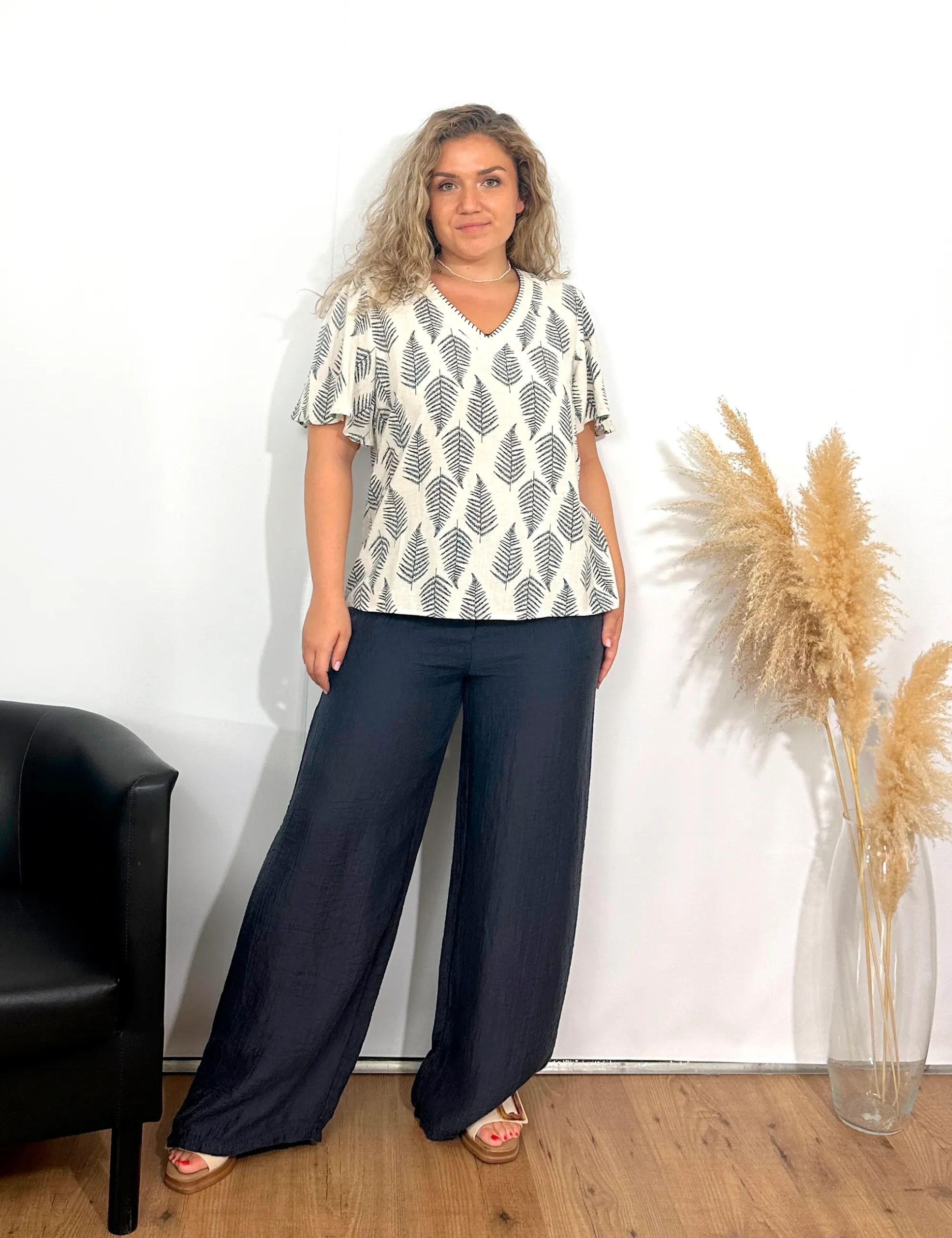 Blusa Lino Bordado Hojas