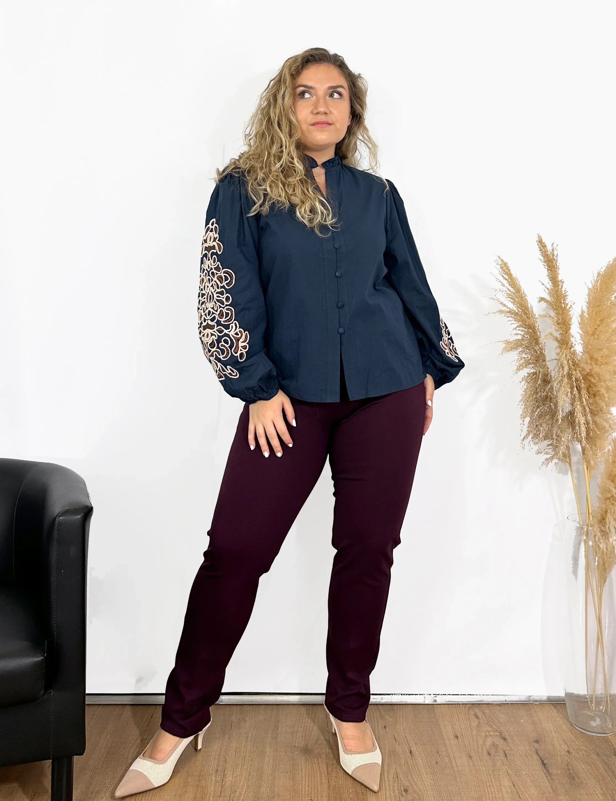Blusa Bordado Marino