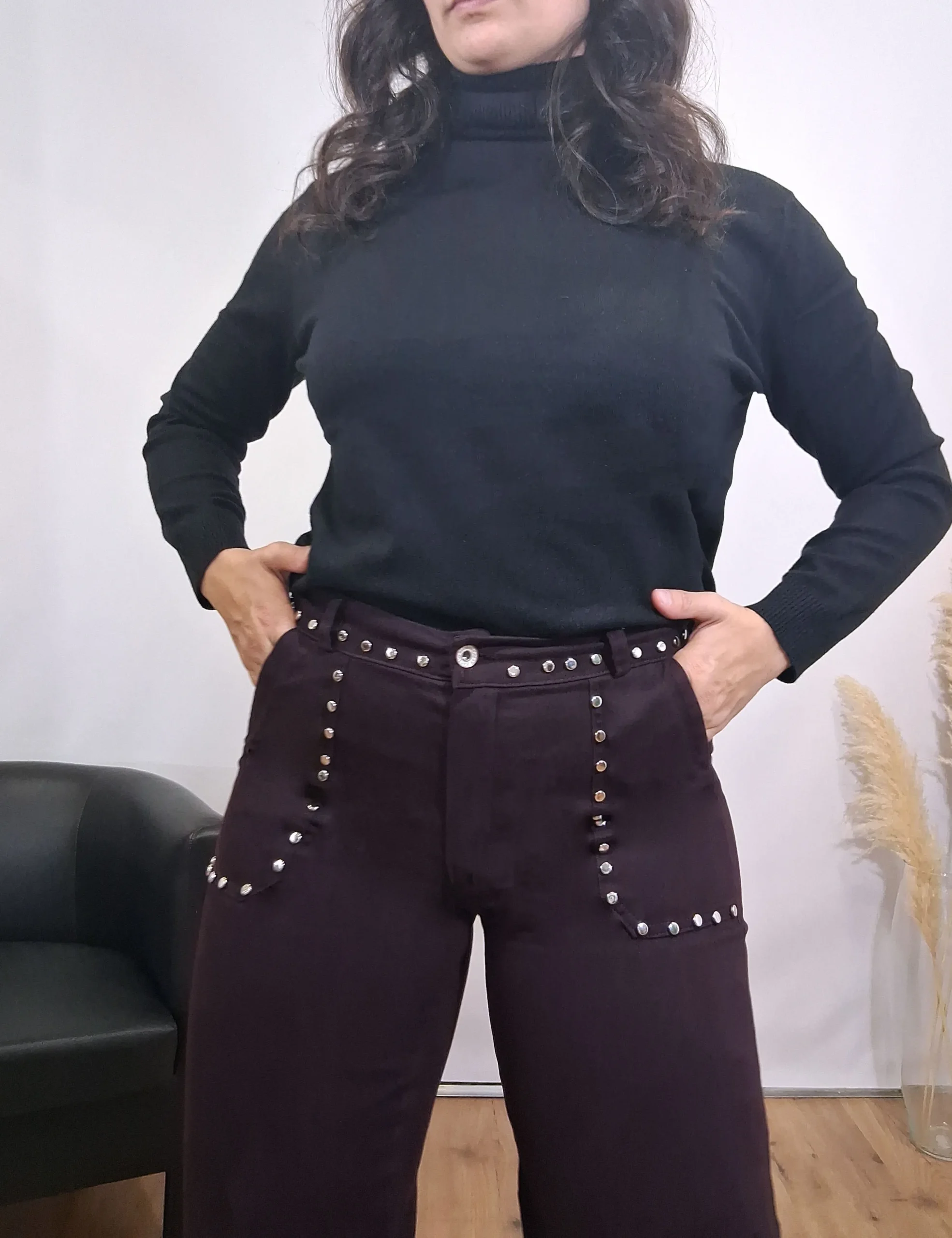 Pantalón Tachuelas Berenjena