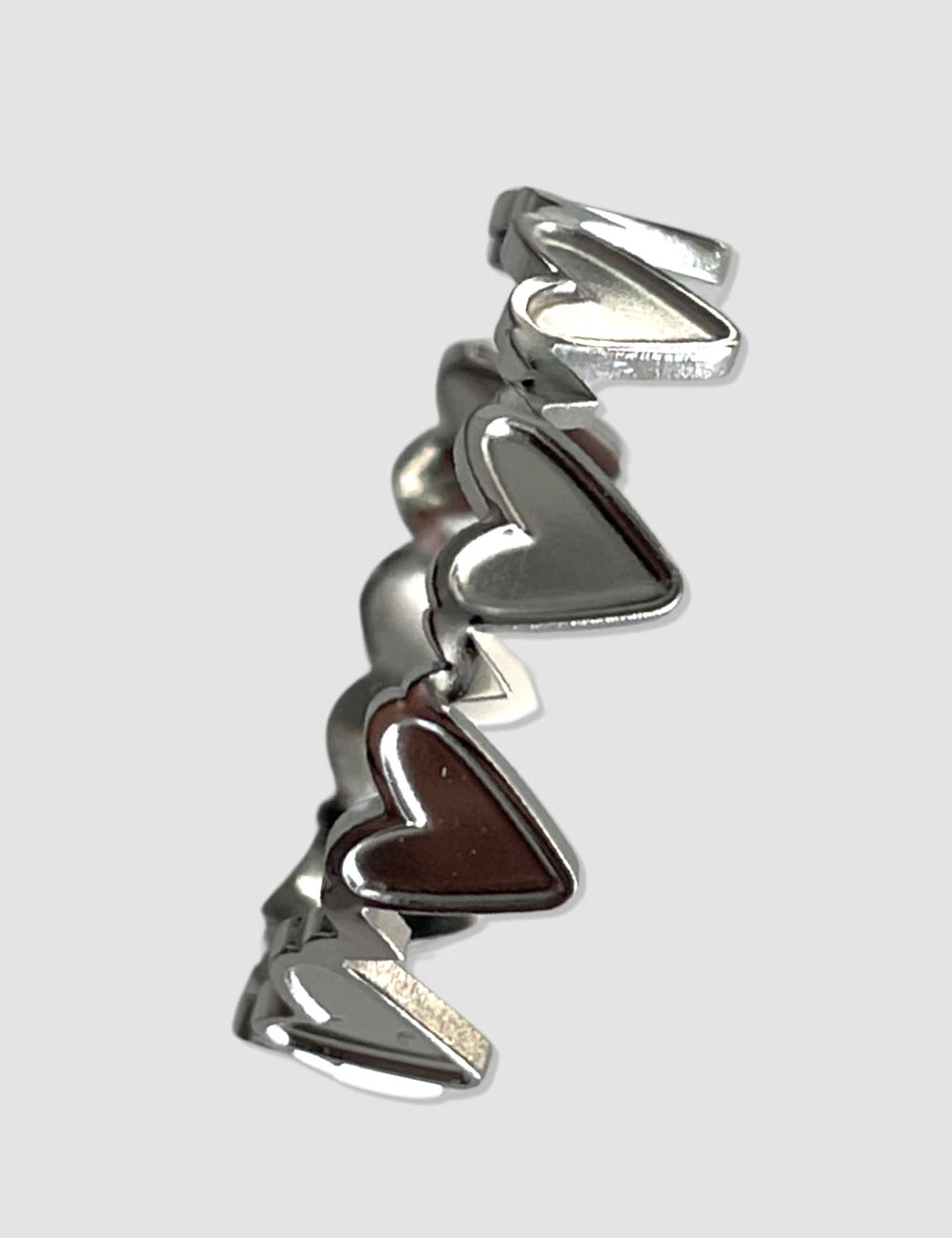 Alternative view of Anillo Corazones Plateado