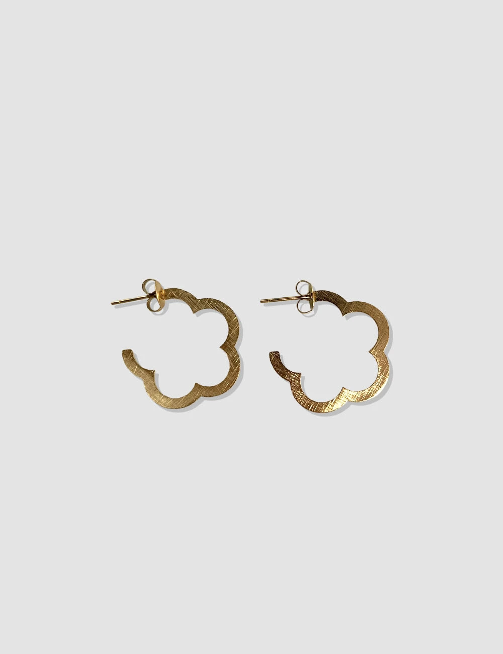 Pendiente Aro Flor Dorado