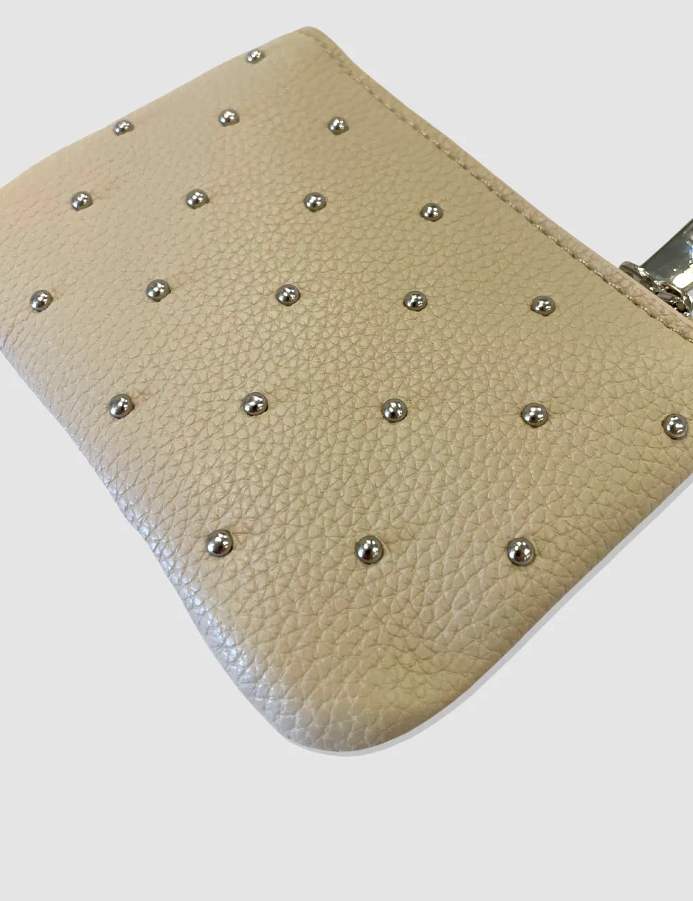 Alternative view of Monedero Tachuelas