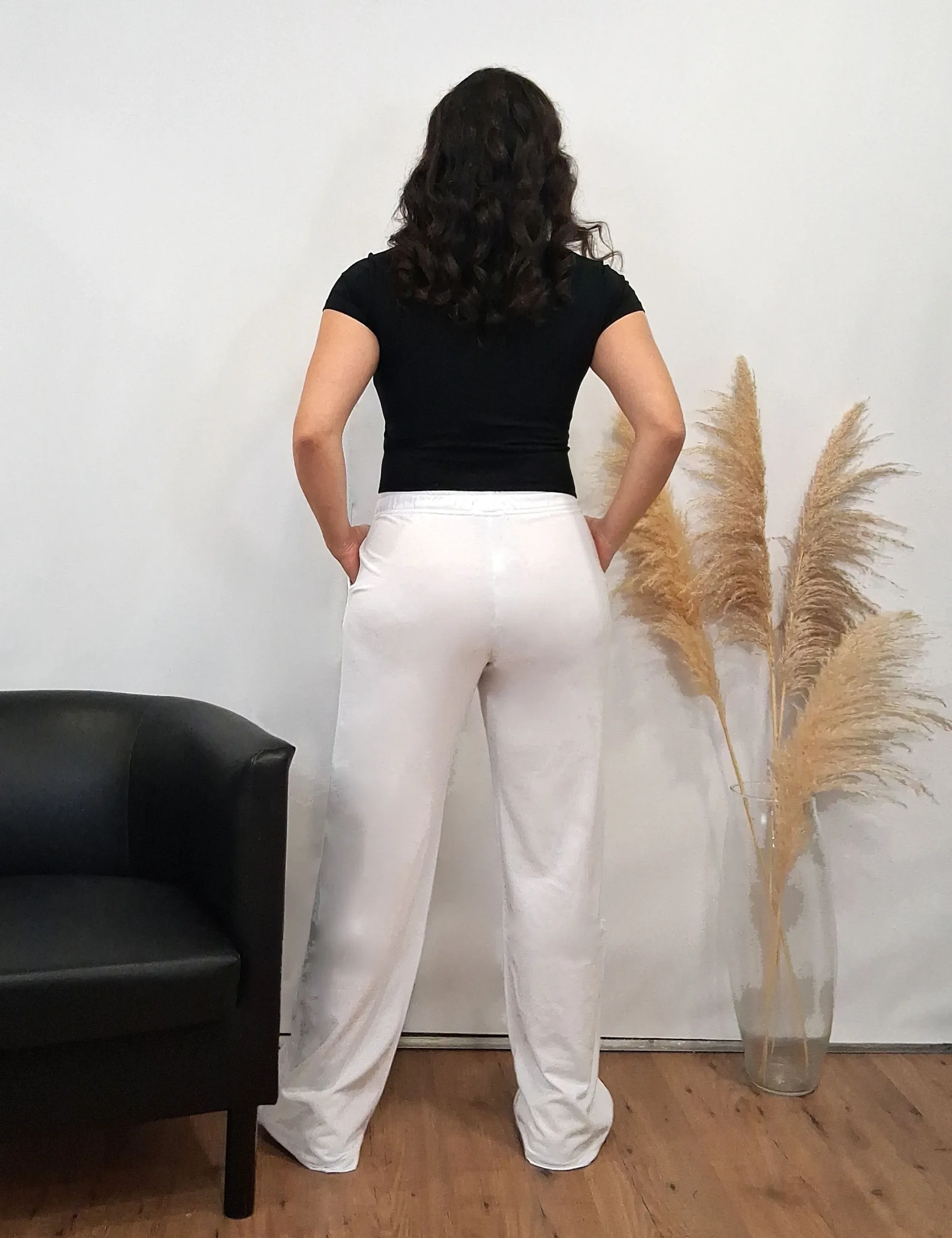 Alternative view of Camiseta Escote V Negra