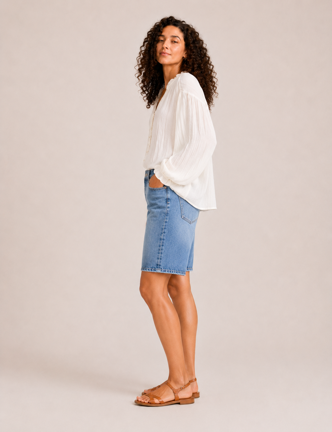 Alternative view of Bermuda Denim