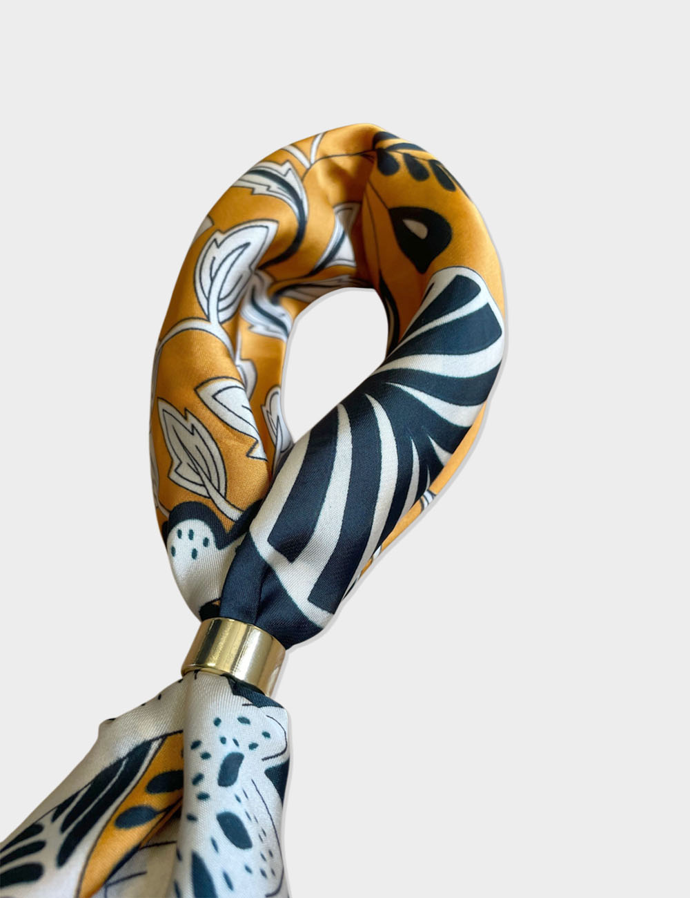 Alternative view of Pañuelo Anilla Mostaza