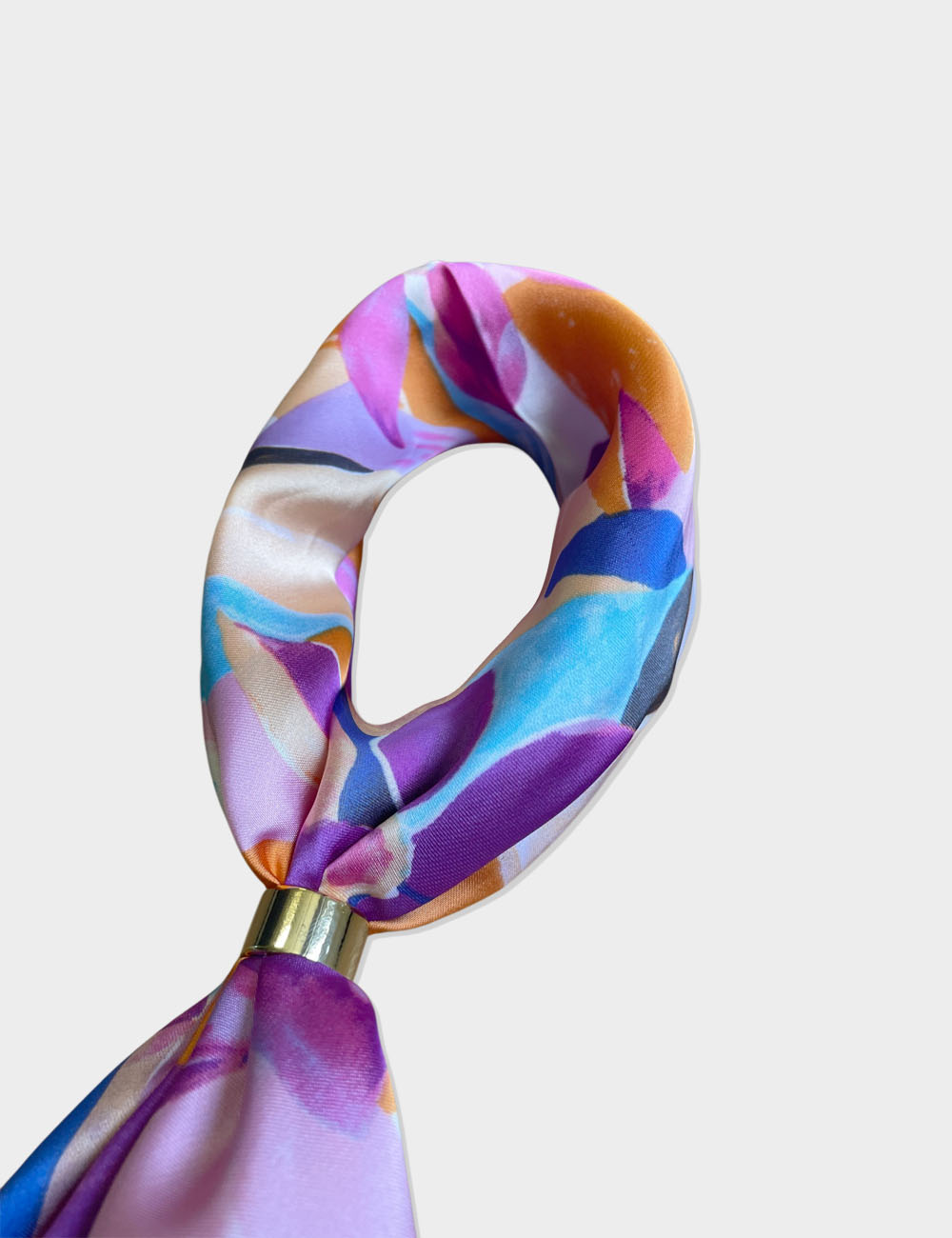 Alternative view of Pañuelo Anilla Flores