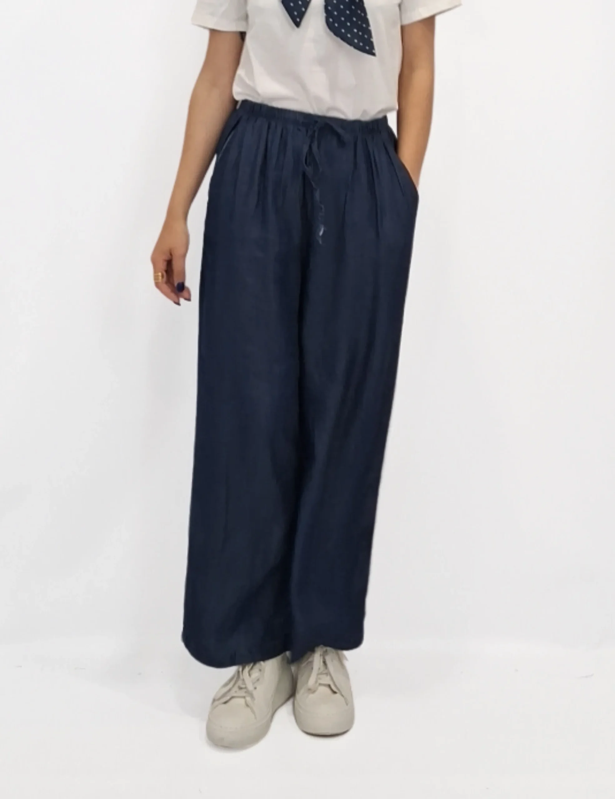 Alternative view of Pantalón Fluido Denim Oscuro