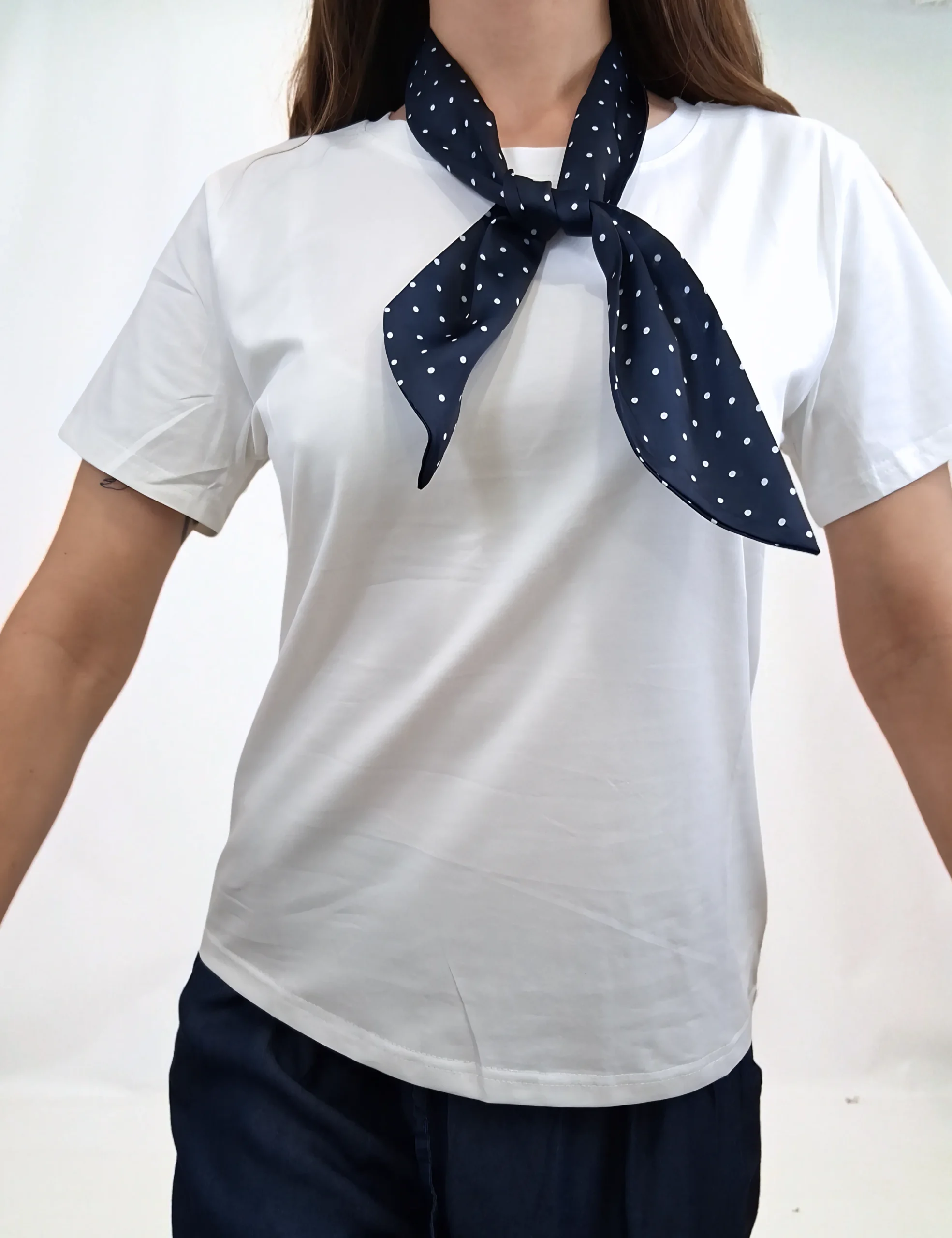 Alternative view of Camiseta Pañuelo Lunares Blanca