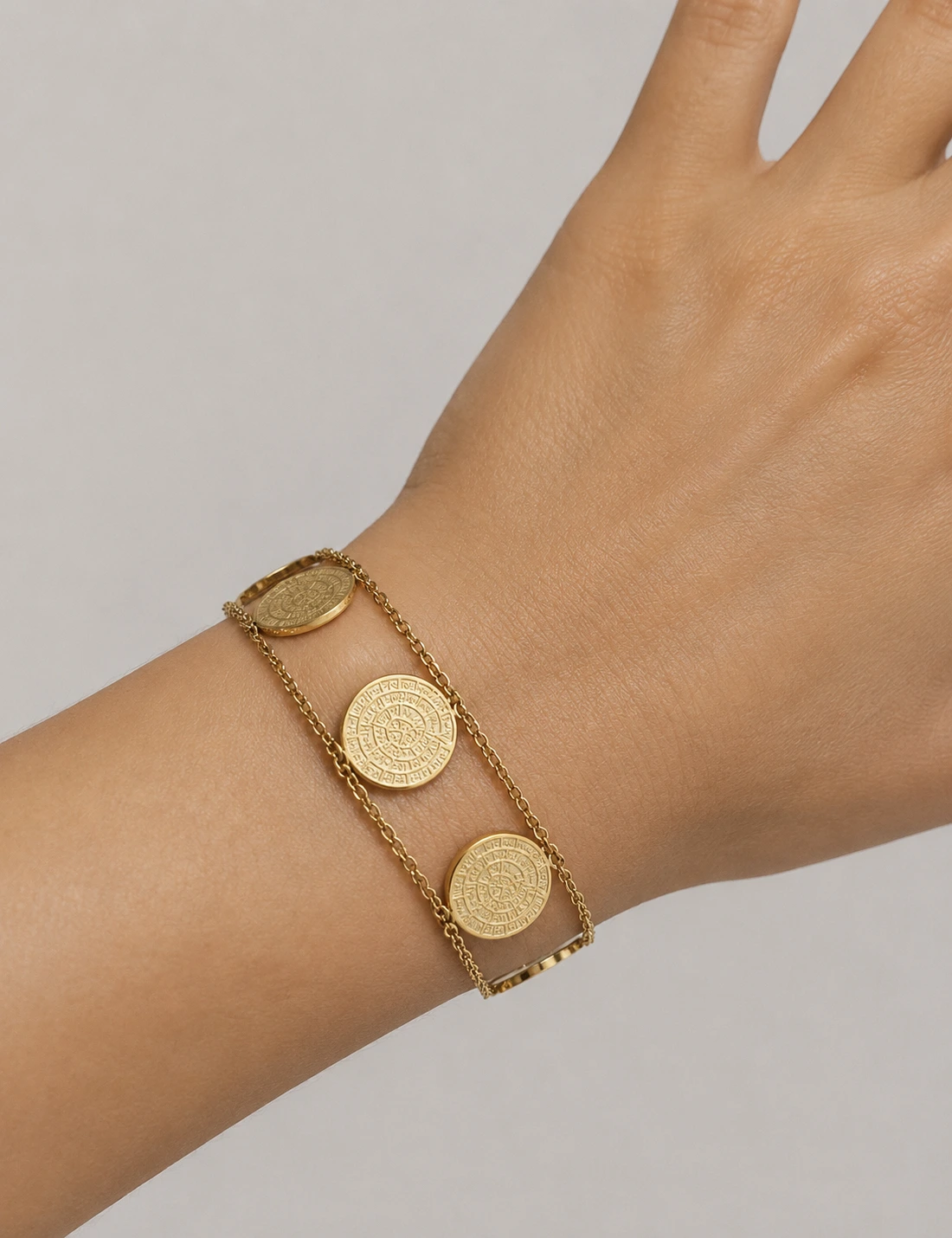 Alternative view of Pulsera Círculos Dorados