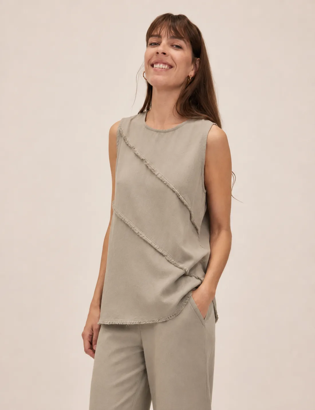 Blusa Flecos Kaki
