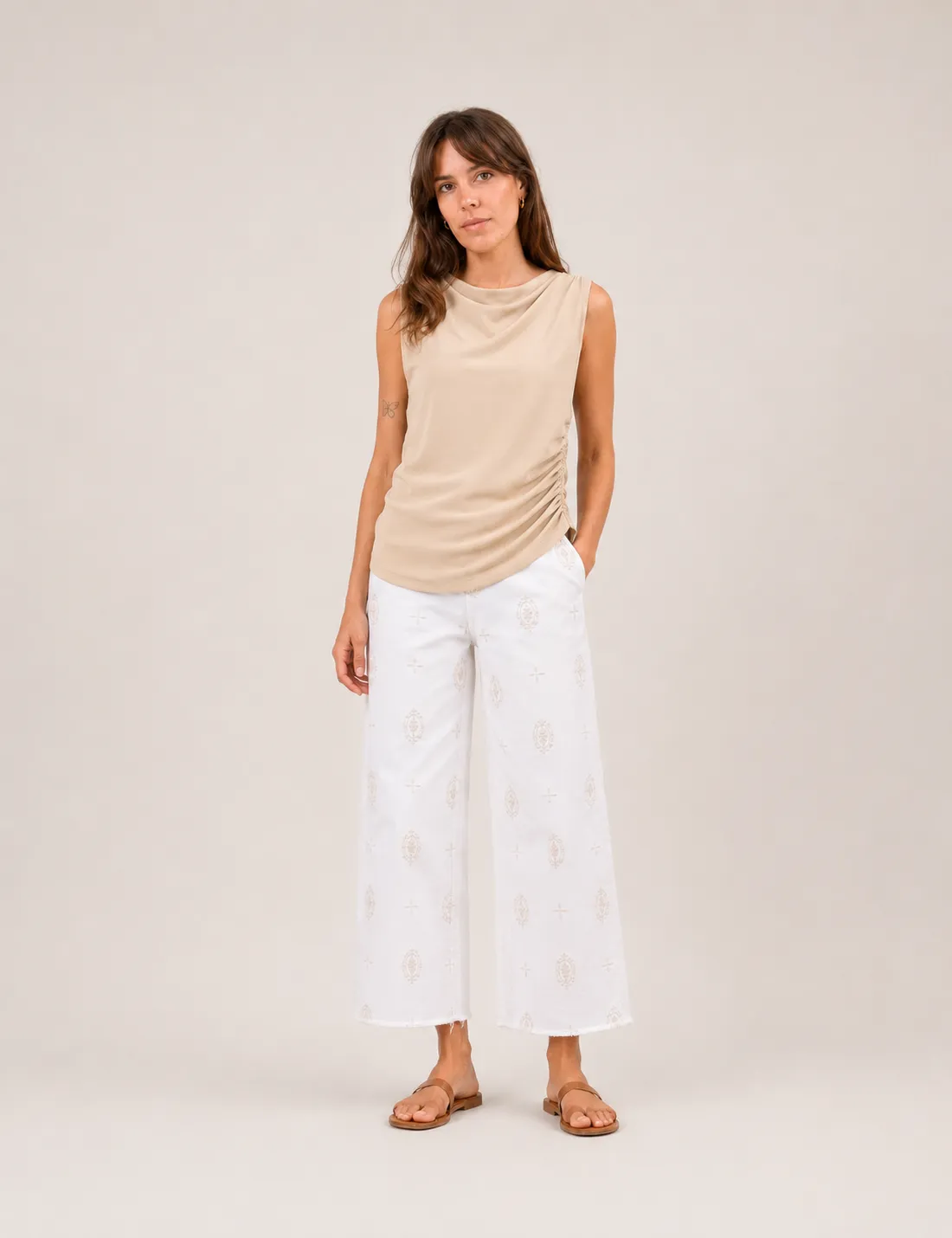 Camiseta Fruncida Beige