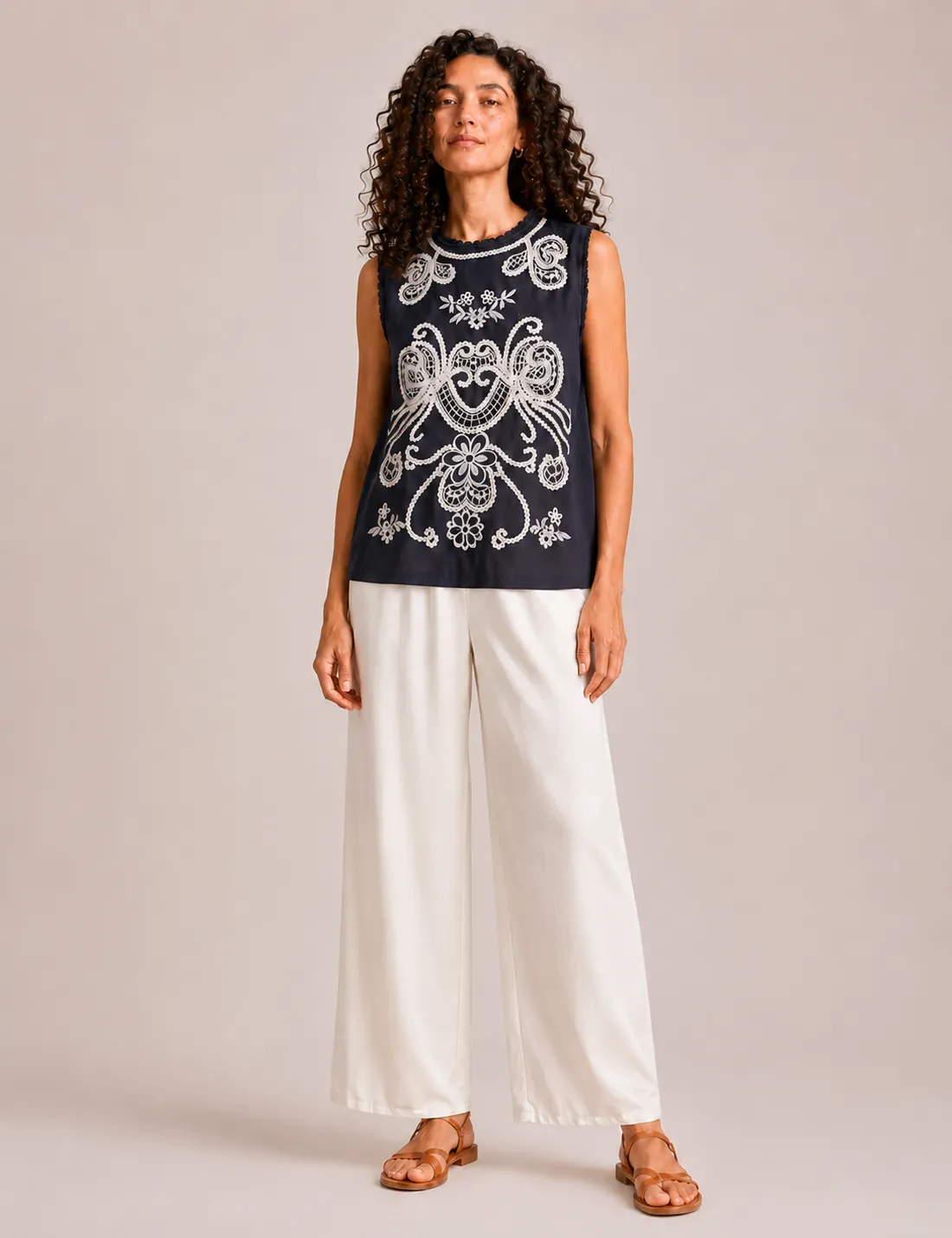 Blusa Bordada Marino