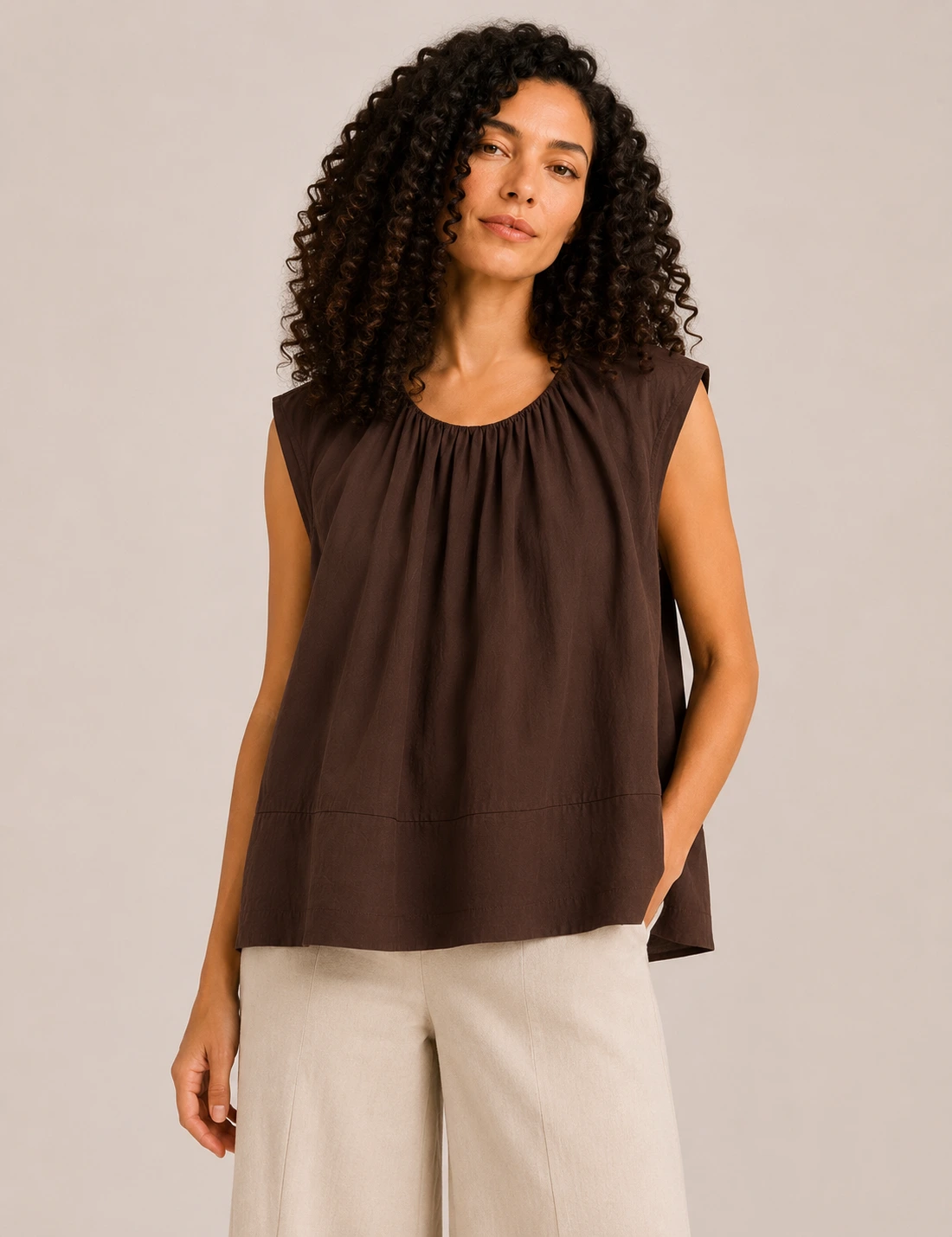 Blusa Pliegue Cuello Marrón