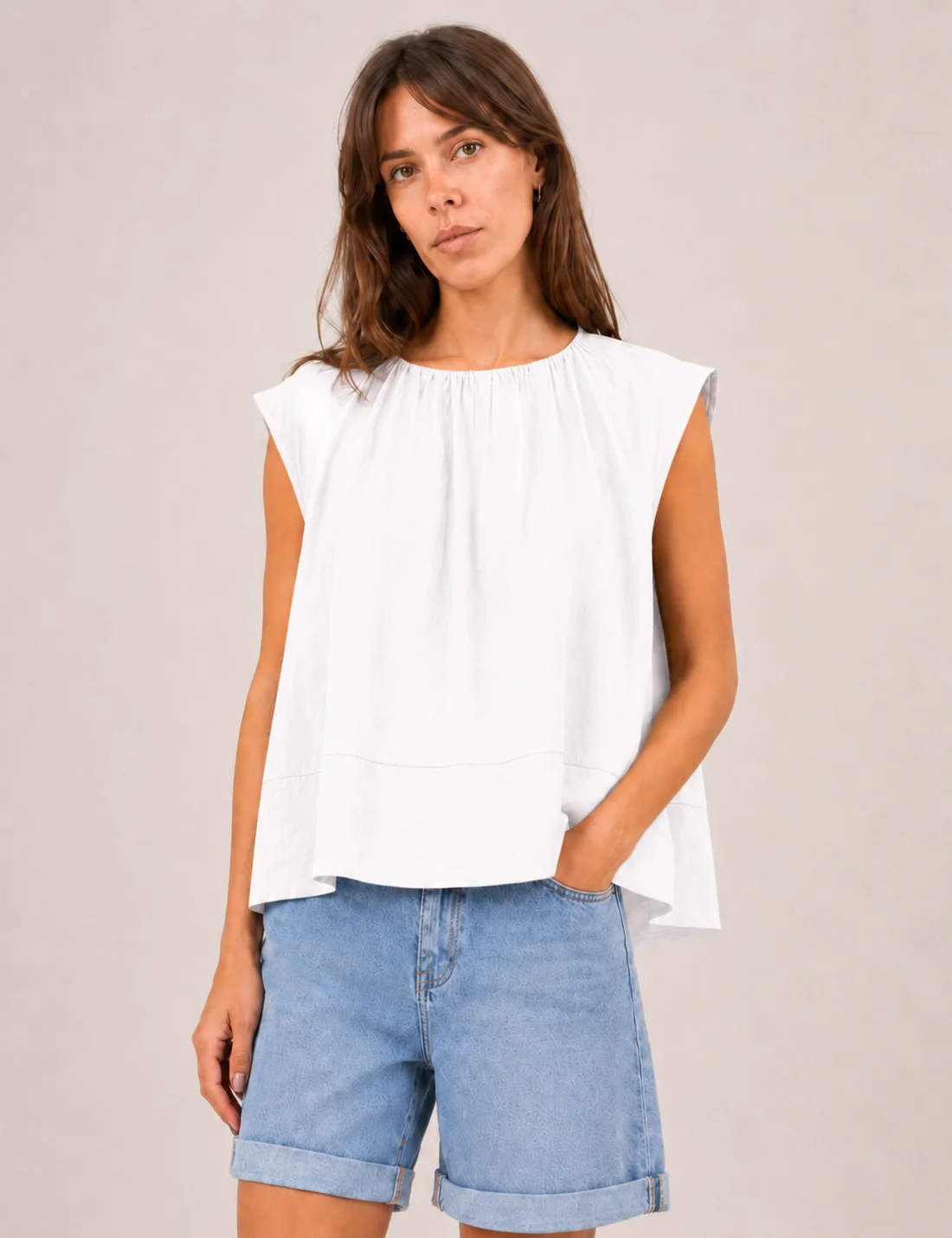 Blusa Pliegue Cuello Blanca
