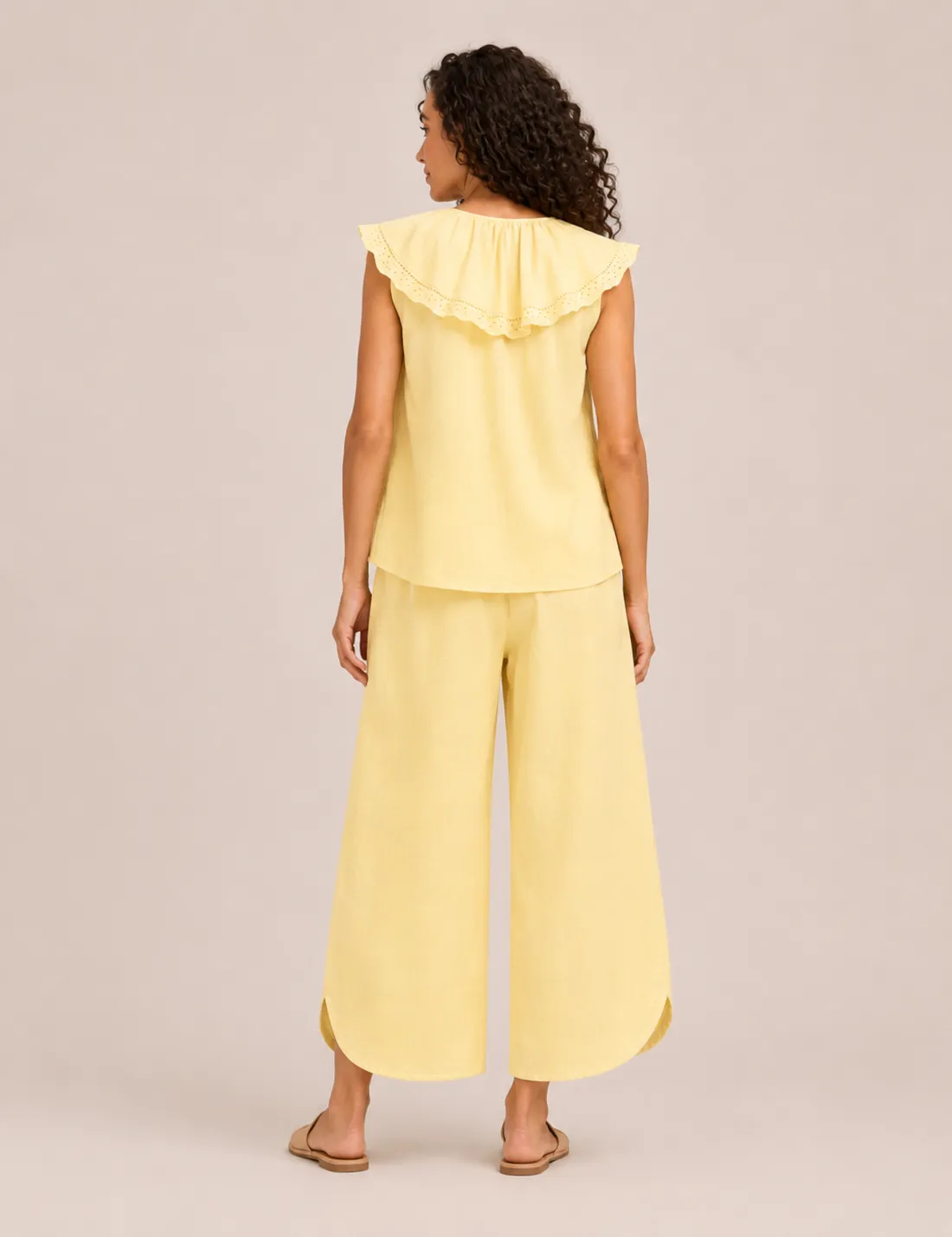 Alternative view of Blusa Volante Cuello Amarillo