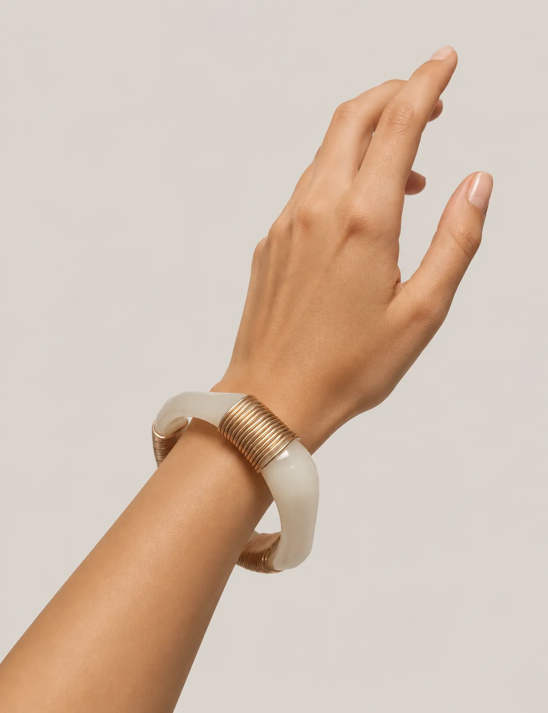 Alternative view of Brazalete Resina Blanco