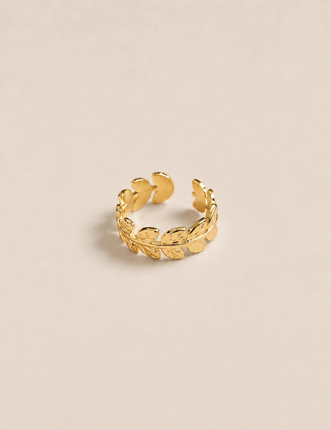 Anillo Acero Hojas Dorado