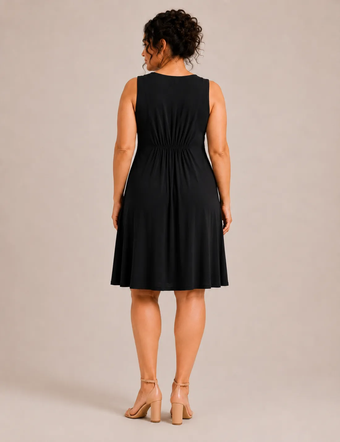 Alternative view of Vestido Pliegue Negro