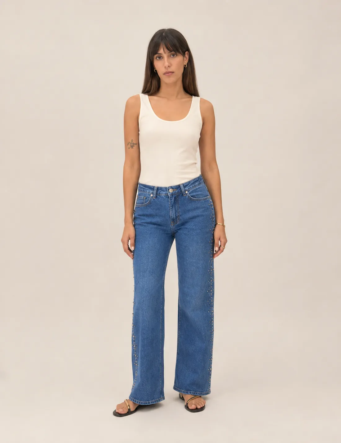 Jeans Straight Tachuelas