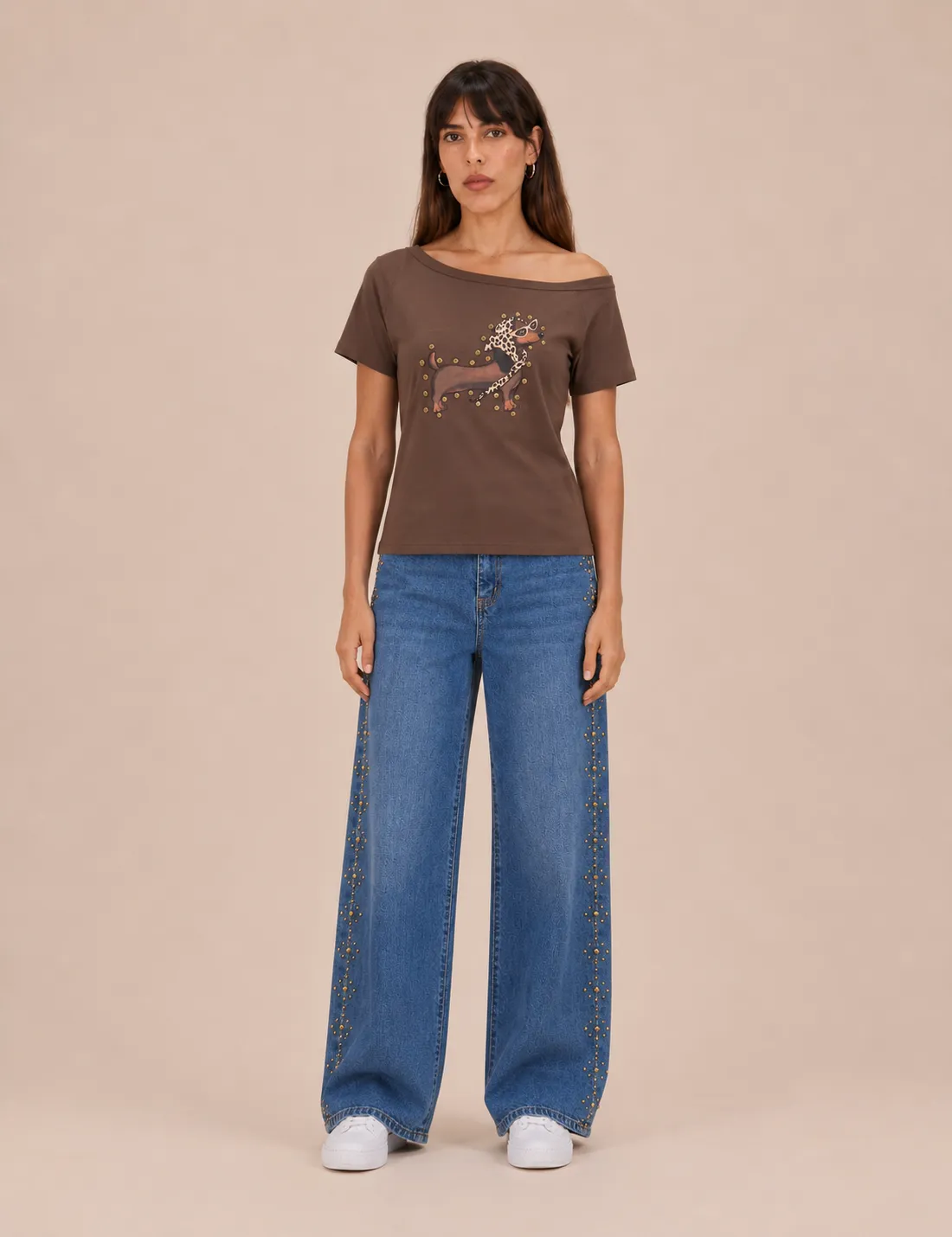Camiseta Perro Tachuelas Chocolate