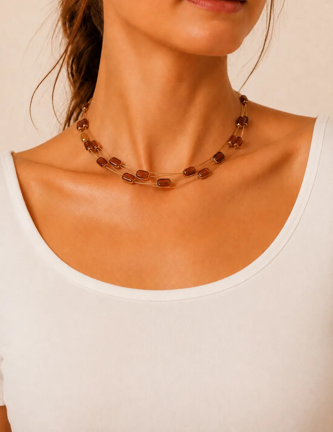 Alternative view of Collar Acero Corto Ámbar