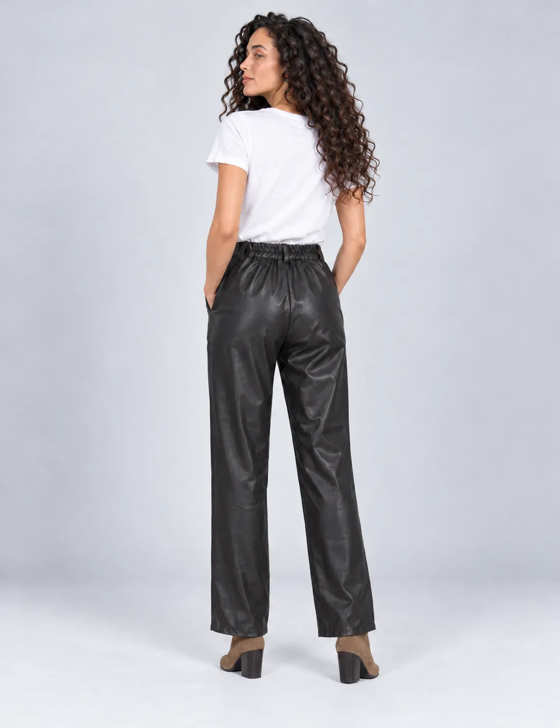 Alternative view of Pantalón Polipiel Straight Negro