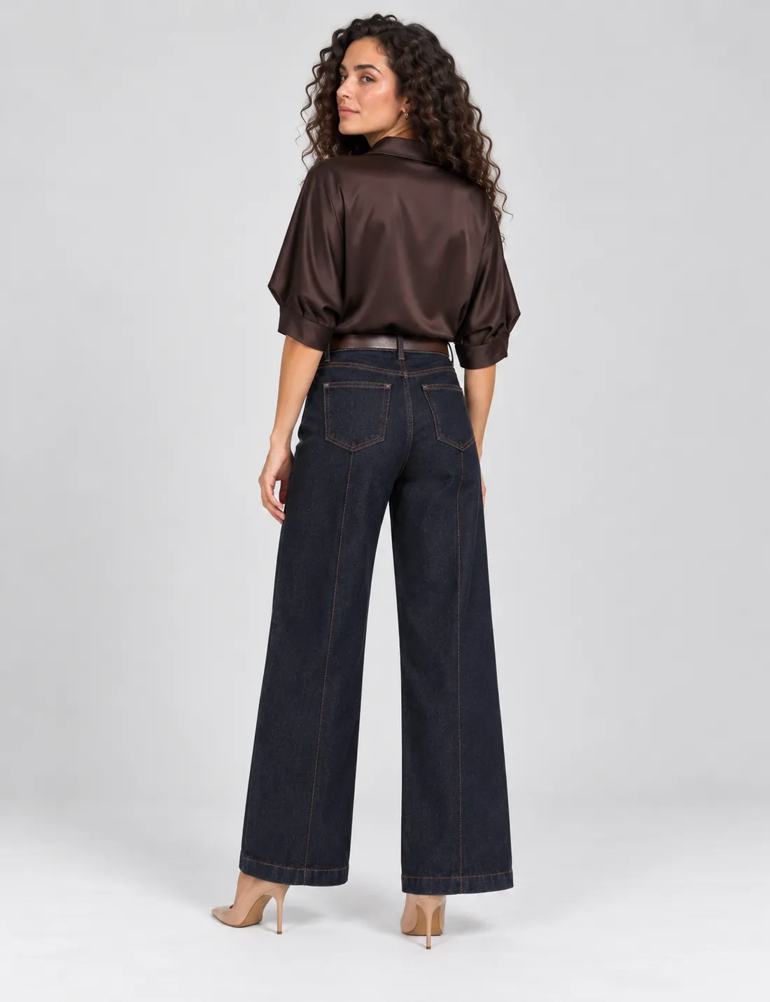 Blusa Satinada Broche Chocolate - Imagen 2