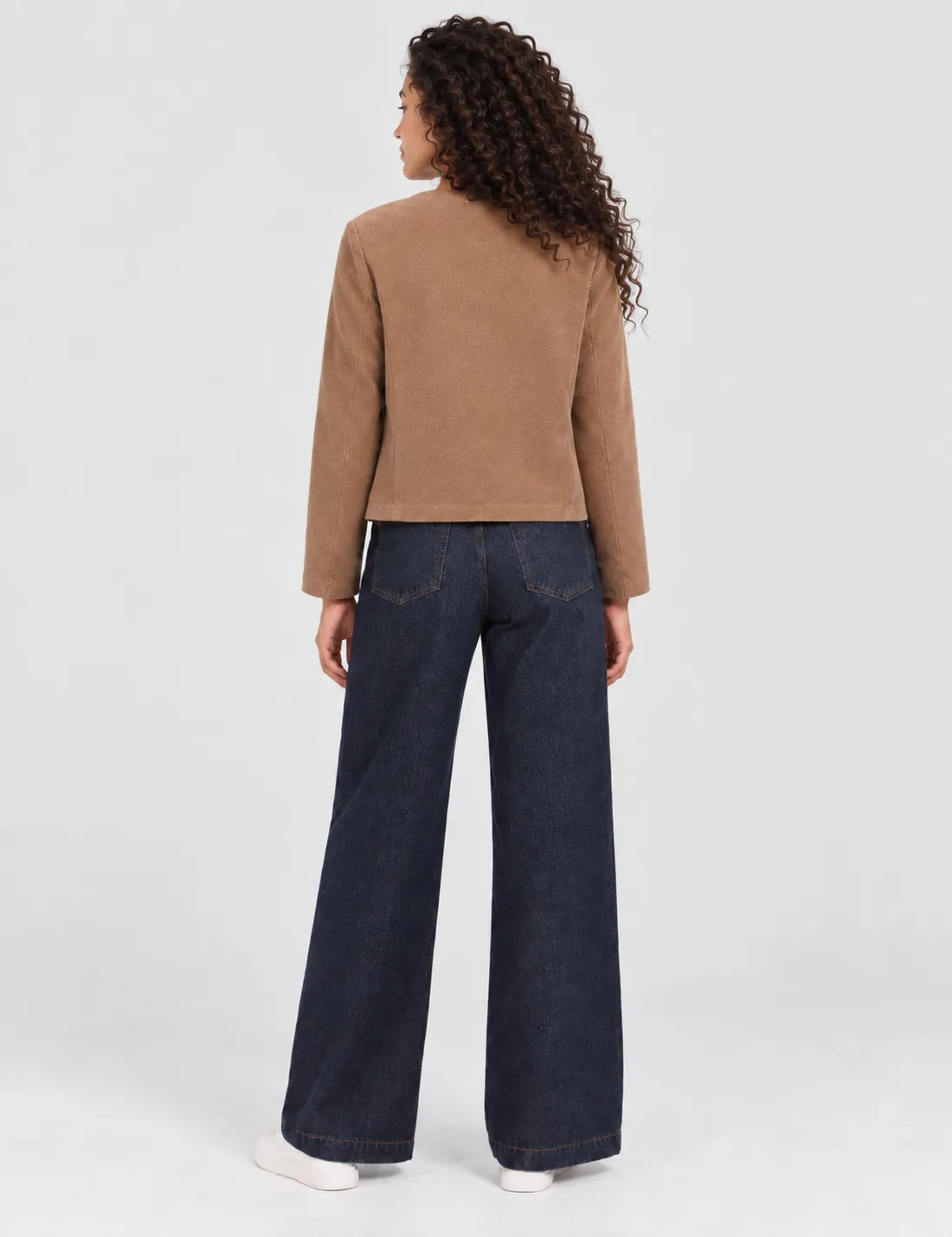 Alternative view of Chaqueta Botones Micropana Camel