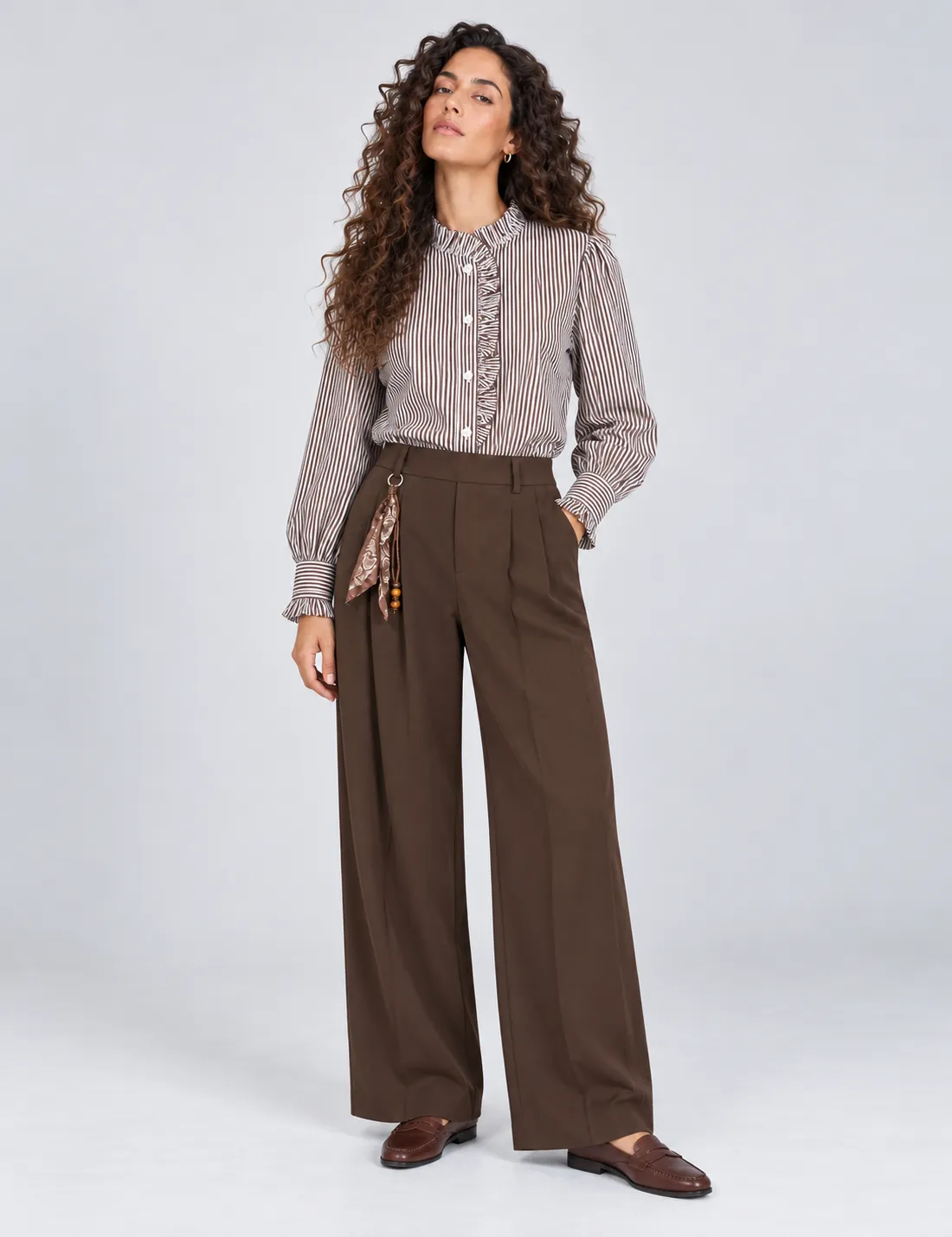 Camisa Rayas Volante Chocolate