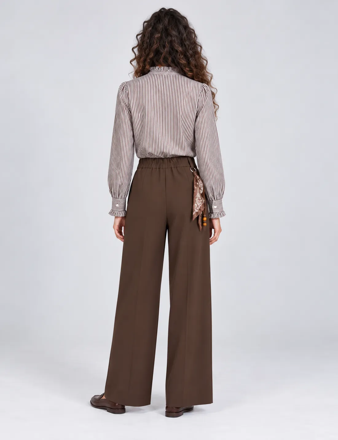 Alternative view of Camisa Rayas Volante Chocolate