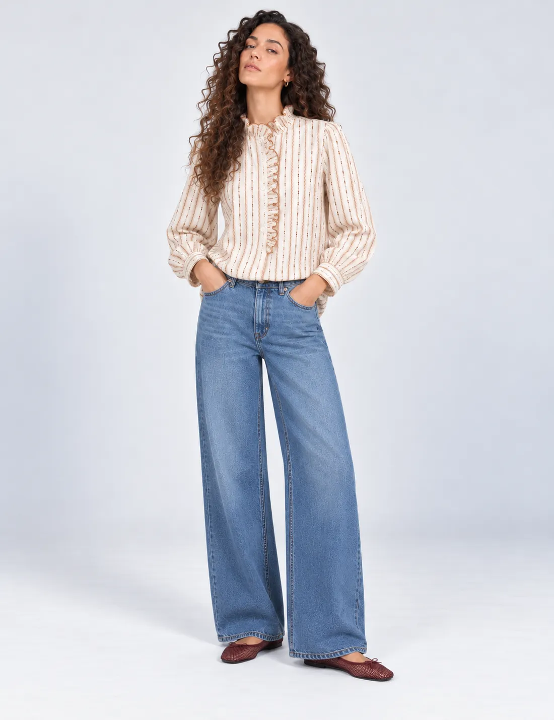 Camisa Crema Bordada en Camel
