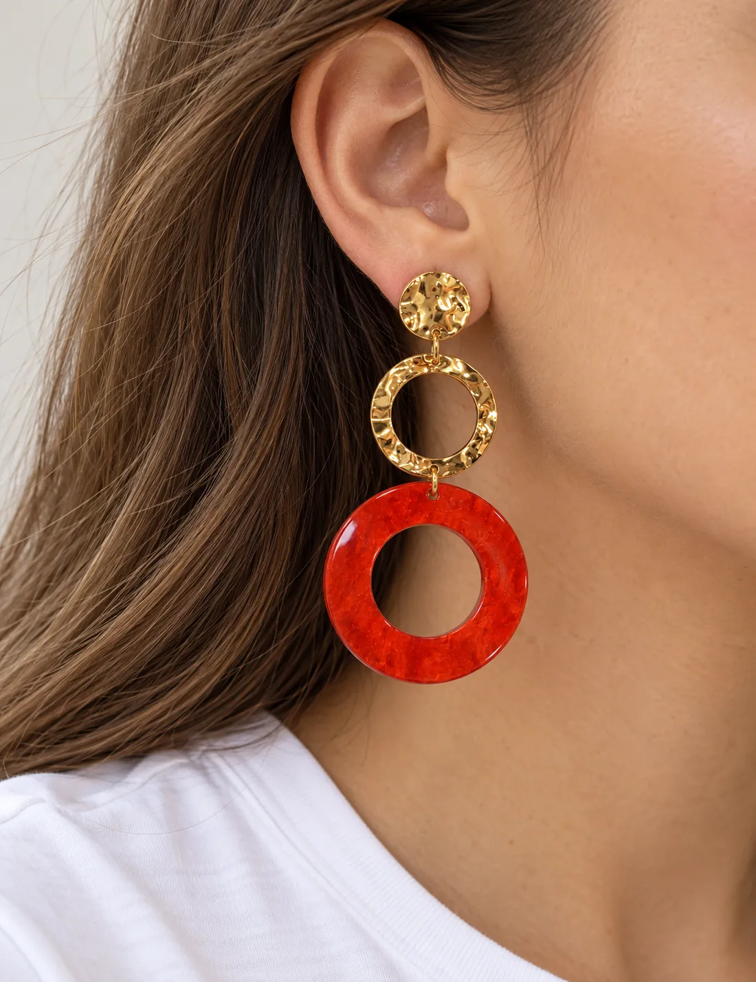 Alternative view of Pendiente 3 Circulos Rojo