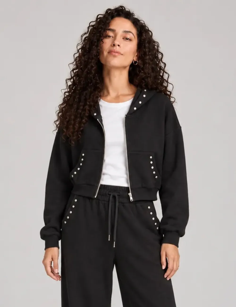 Sudadera Cremallera Tachuelas Negro